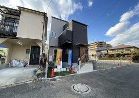 高槻市赤大路町　新築一戸建